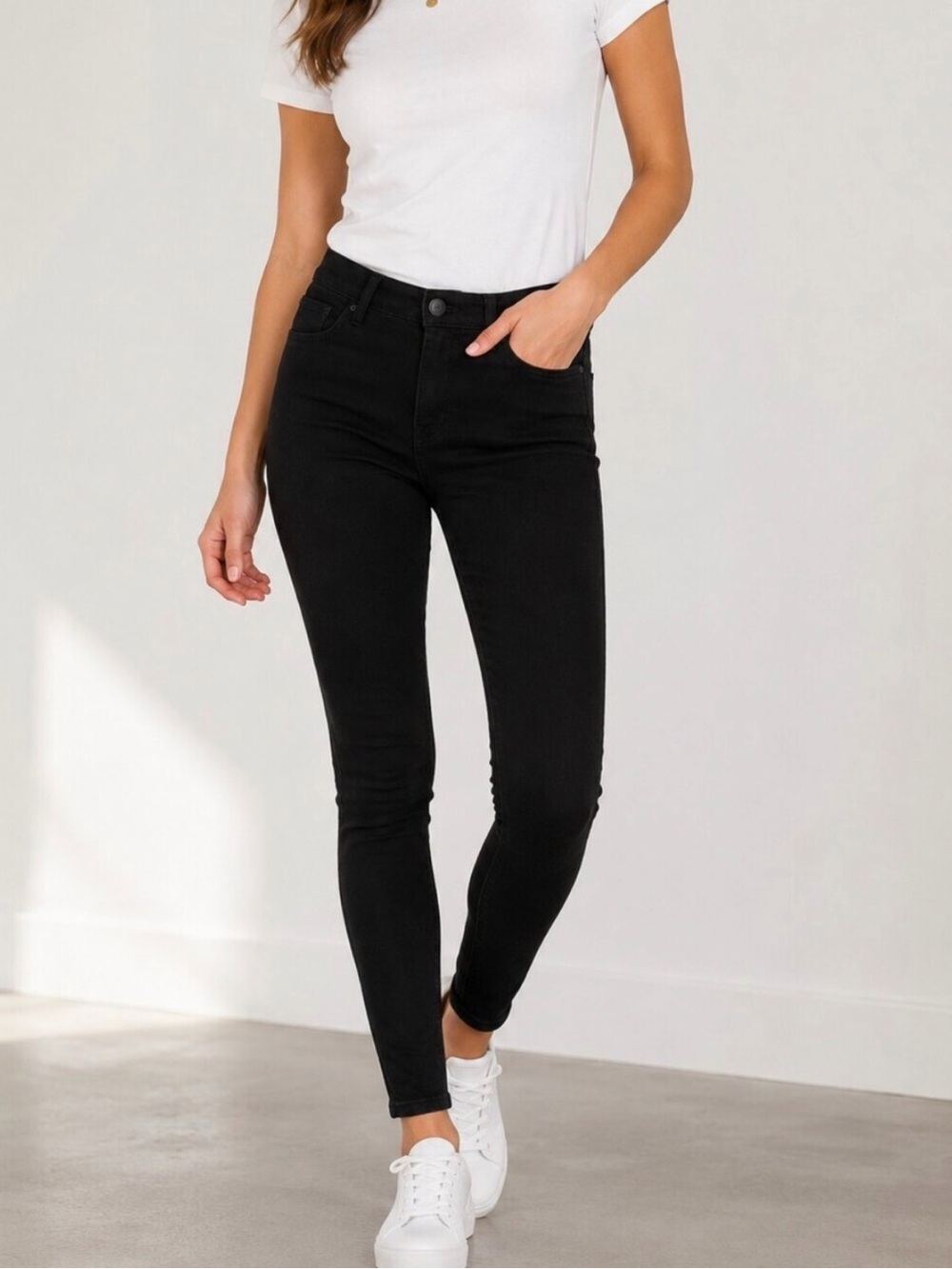 Express Mid Rise Black Legging Jeans Size 0R in EUC